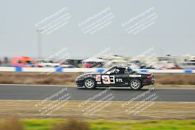 media/Jan-26-2025-CalClub SCCA (Sun) [[cfcea7df88]]/Group 1/Race/